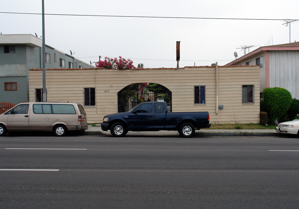 13108 S Vermont Ave in Gardena, CA - Building Photo