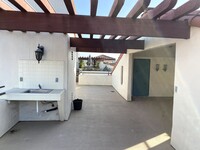 1532 State St, Unit B in Santa Barbara, CA - Building Photo - Building Photo