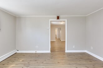 39 Mead St in Manchester, NH - Building Photo - Building Photo