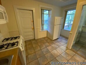 6 Barrows St, Unit 3 in Boston, MA - Building Photo - Building Photo