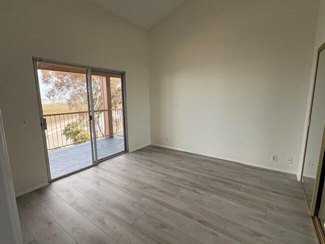 960 Lighthouse Way in Port Hueneme, CA - Building Photo - Building Photo