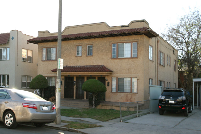 1143-1149 Gladys Ave in Long Beach, CA - Building Photo - Building Photo