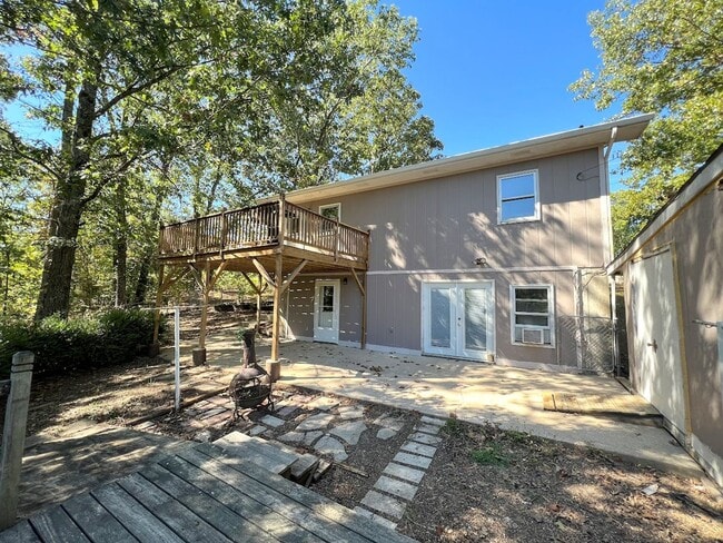 property at 20640 State Hwy Y