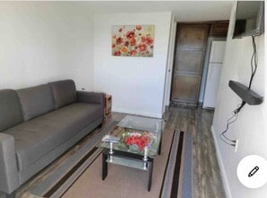 8041 Howard Dr, Unit 2 in Houston, TX - Building Photo - Building Photo