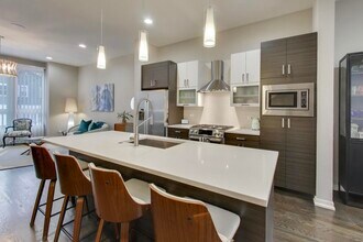 1632 W Ohio St in Chicago, IL - Building Photo - Building Photo