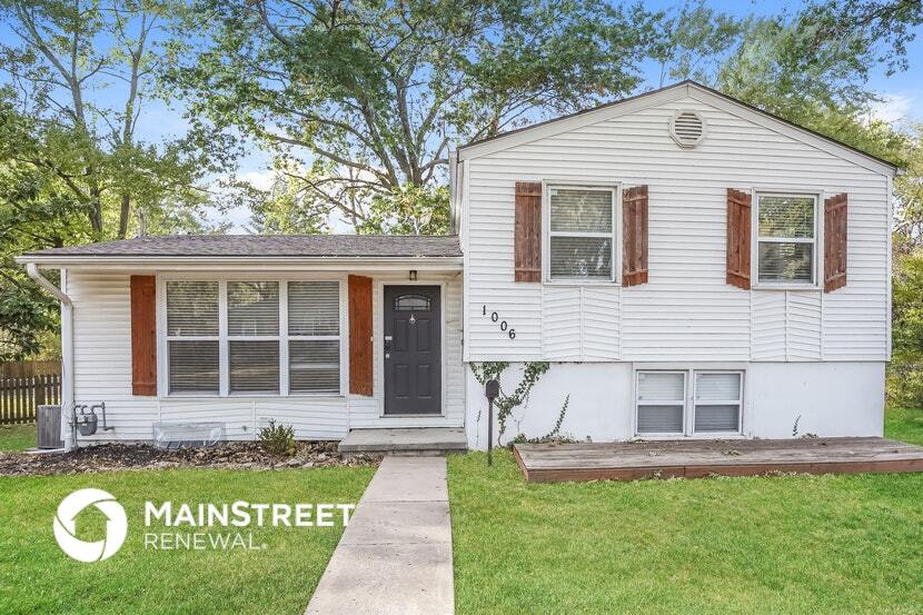 1006 SW Lakeview Blvd in Lee's Summit, MO - Building Photo