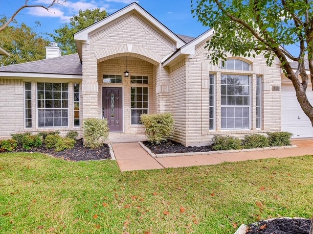 4403 Hunters Lodge Dr in Round Rock, TX - Building Photo