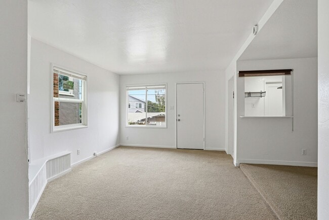 property at 1007-1011 Everett Ave