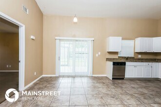 18359 Hawthorne Rd in Ft. Myers, FL - Building Photo - Building Photo