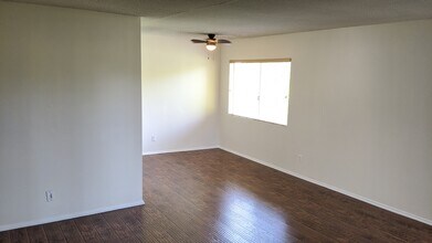 1043 Pacific St in Santa Monica, CA - Foto de edificio - Building Photo