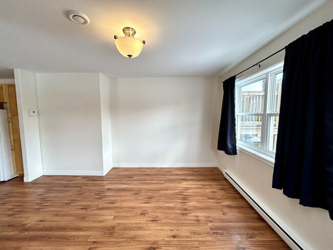 252 Pennywell Rd in St John's, NL - Building Photo - Building Photo