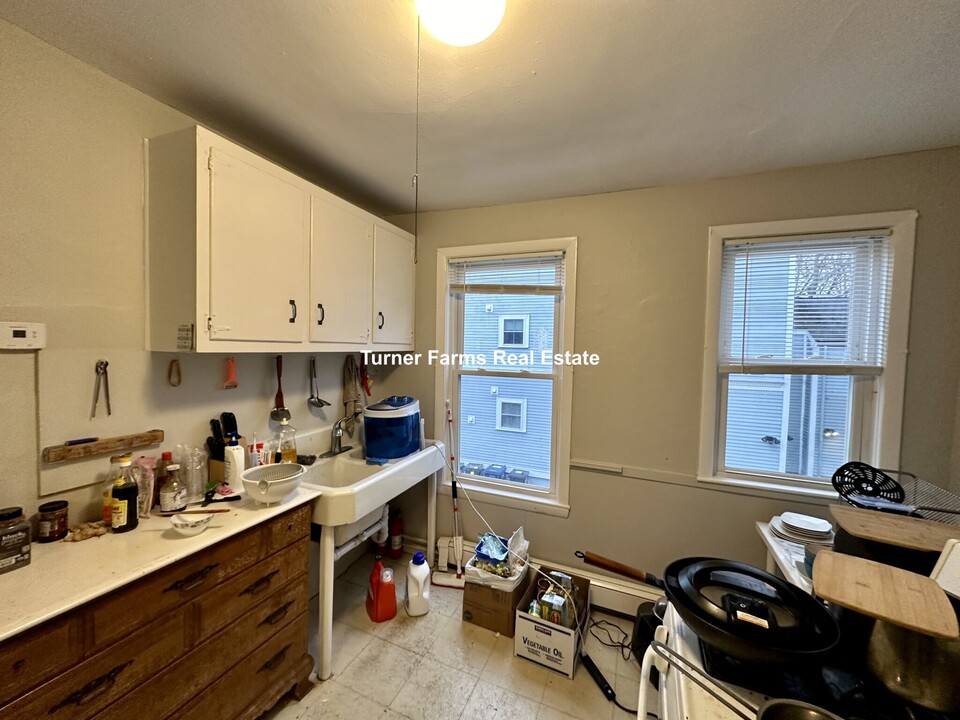 509 Franklin St, Unit 2 in Cambridge, MA - Building Photo