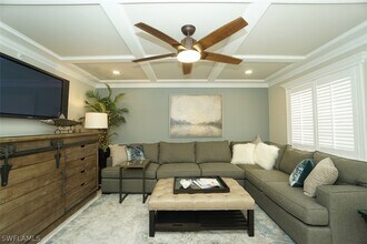 480 5th St S in Naples, FL - Building Photo - Building Photo