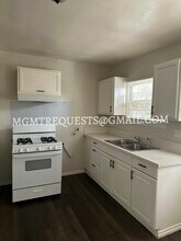 2352 Mission Inn Avenue in Riverside, CA - Building Photo - Building Photo