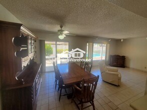 5136 E Tierra Buena Ln in Scottsdale, AZ - Building Photo - Building Photo