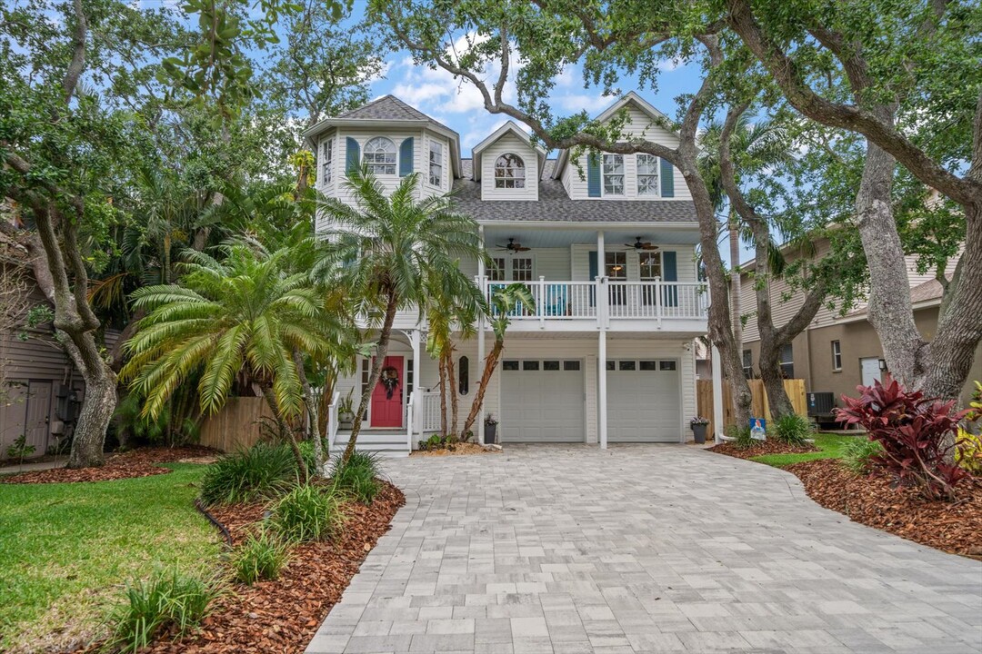7672 140th St in Seminole, FL - Building Photo