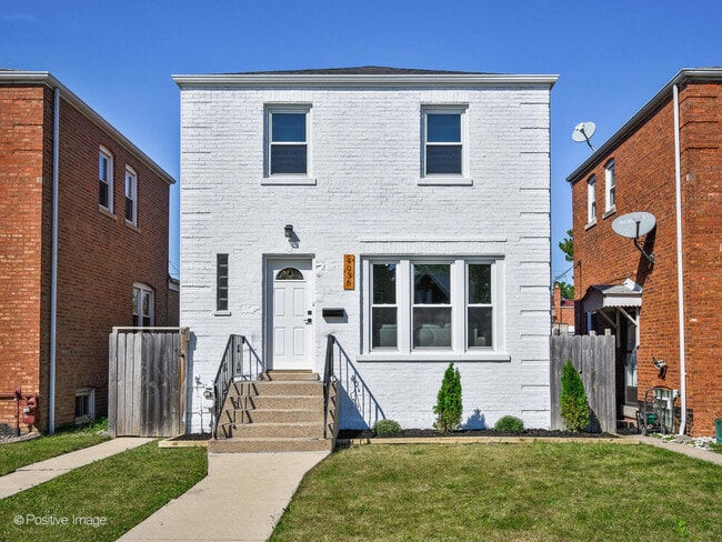 4036 W 57th St in Chicago, IL - Building Photo - Building Photo