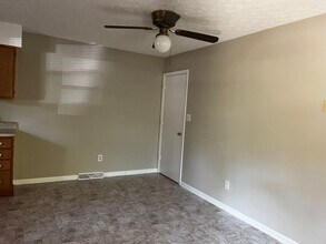 924-926 Grand Arbre Dr in Bedford, VA - Building Photo - Building Photo