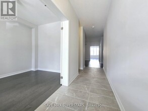 1441 Davis Lp in Innisfil, ON - Building Photo - Building Photo