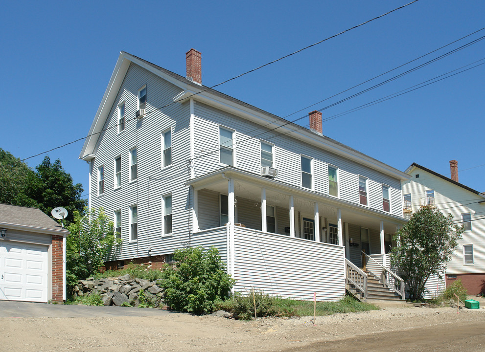 104-106 Henry Law Ave in Dover, NH - Building Photo