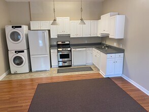 2113 Gadsden St, Unit Unit B in Columbia, SC - Building Photo - Building Photo