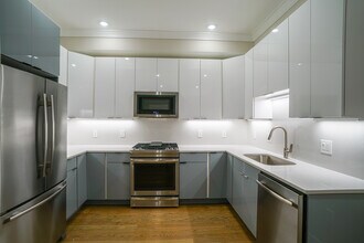 464 Sumner St, Unit 2 in Boston, MA - Foto de edificio - Building Photo