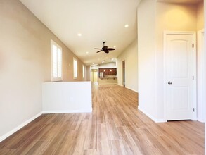 8036 Literature Ct in Las Vegas, NV - Building Photo - Building Photo