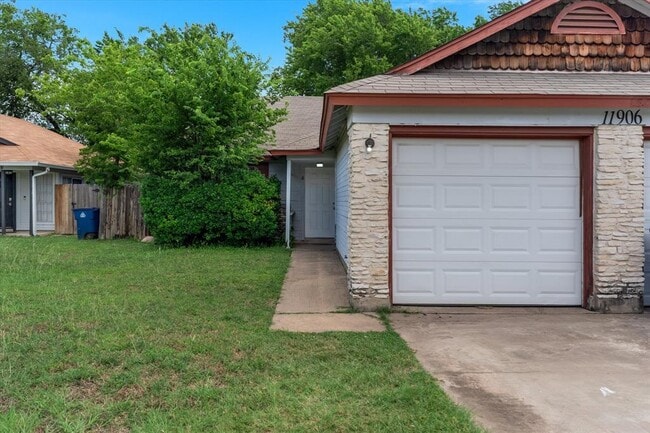 property at 11906 Sunhillow Bend