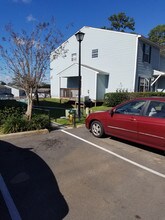 775 Timberwood Cir E in Tallahassee, FL - Building Photo - Building Photo