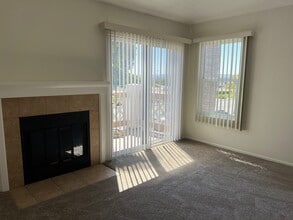 13292 Salmon River Rd, Unit 205 in San Diego, CA - Building Photo - Building Photo