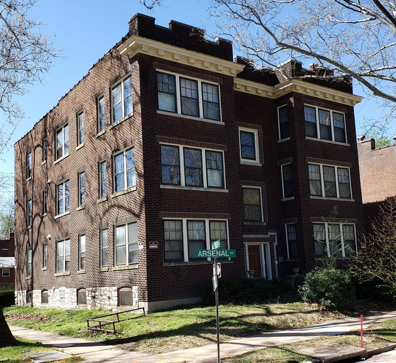 4400 Arsenal Condominiums in St. Louis, MO - Building Photo