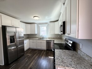 120 Lance Ln in Crawfordville, FL - Building Photo - Building Photo