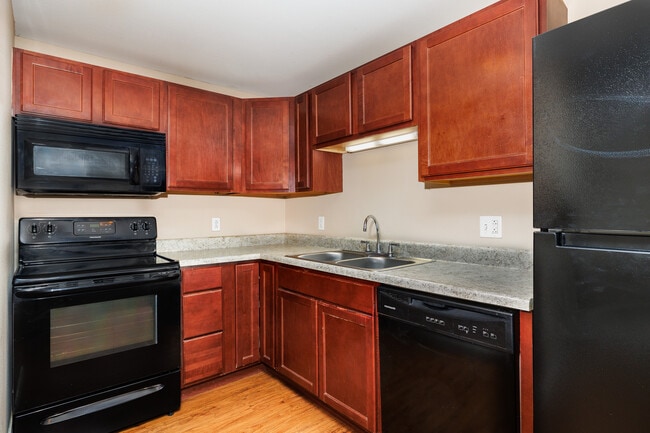 City Parc at Pine Senior Living in St. Louis, MO - Building Photo - Interior Photo