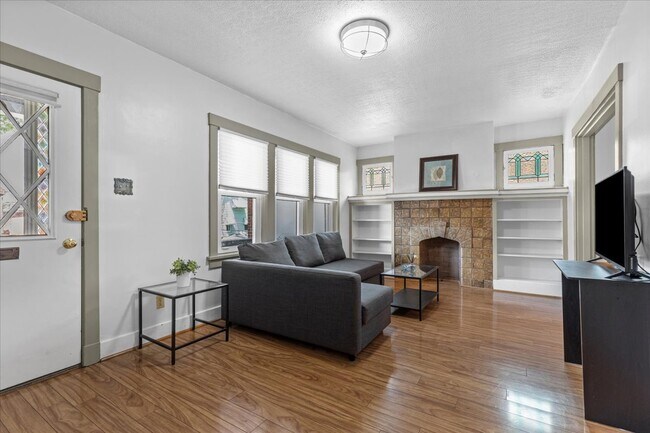 property at 776 Montclair St
