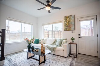 21201 Portsmouth #5 Rd in Leander, TX - Building Photo - Building Photo