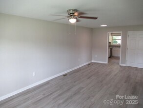 1747 River Rd in Lincolnton, NC - Building Photo - Building Photo