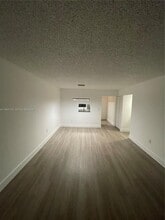 8261 SW 128th St in Pinecrest, FL - Building Photo - Building Photo