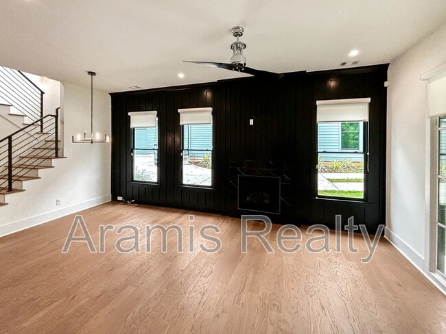 1241 Bridges Ave SW in Atlanta, GA - Building Photo - Building Photo