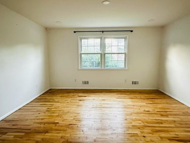 78 Rome Ave in Staten Island, NY - Building Photo - Building Photo