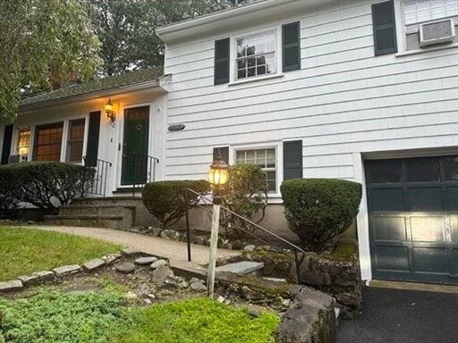 72 Fellsview Rd in Stoneham, MA - Building Photo - Building Photo