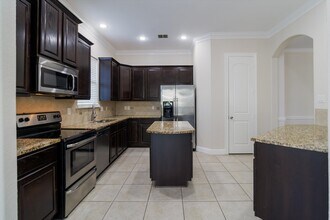 5118 Thymus Dr in San Antonio, TX - Building Photo - Building Photo