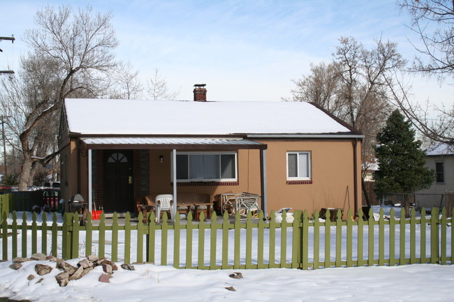 Yarrow Street Apartments in Lakewood, CO - Building Photo - Building Photo