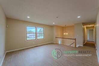 1467 Hazelgrove Dr in Cincinnati, OH - Building Photo - Building Photo