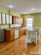 46 Aspinwall Ave, Unit 4 in Brookline, MA - Building Photo - Building Photo