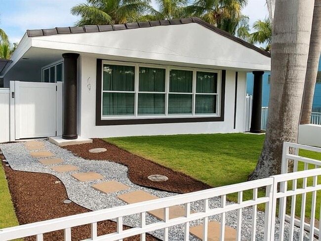 751 Hollywood Blvd in Hollywood, FL - Building Photo - Building Photo