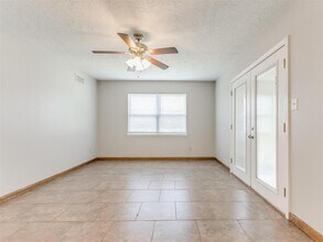 306 S Mercedes Dr in Norman, OK - Building Photo - Building Photo