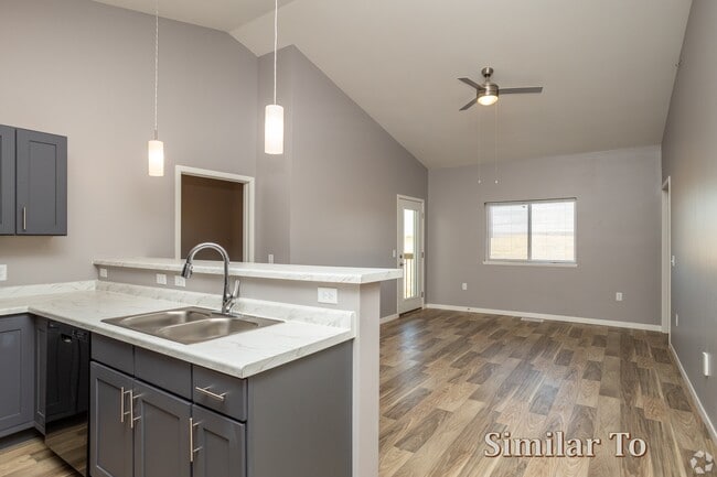 Creekside Heights Apartments, LLC in Rapid City, SD - Building Photo - Building Photo