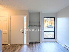 311 Engadine Ct in Sugarcreek, OH - Building Photo - Building Photo