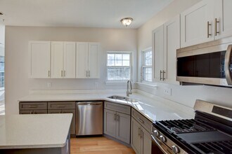 2112 Seastone Trce in Chesapeake, VA - Building Photo - Building Photo