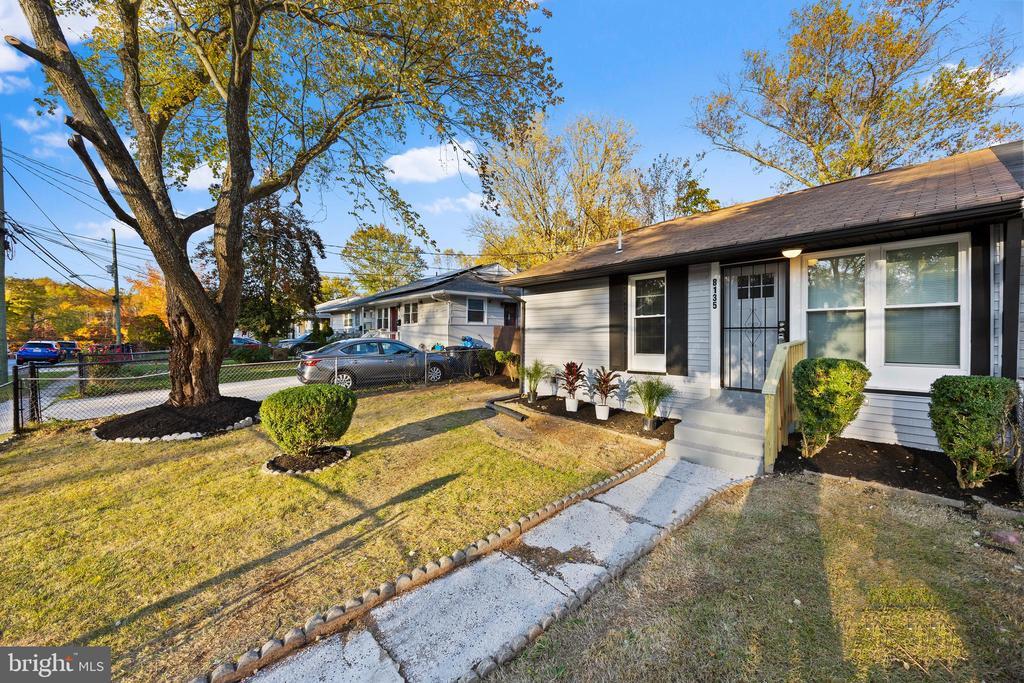 8135 Allendale Dr in Hyattsville, MD - Building Photo